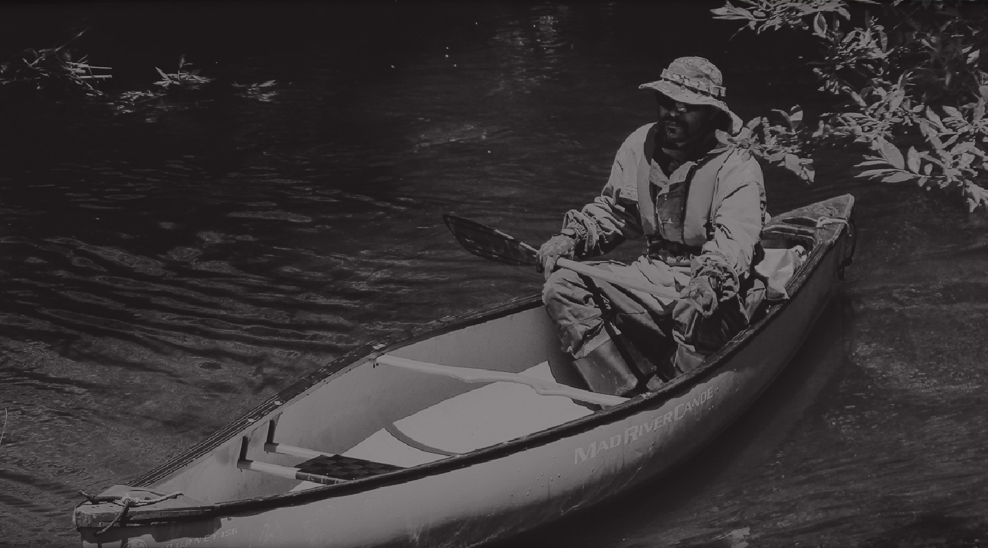 shibetsu-canoeing-trip-the-guy-ride-canoe